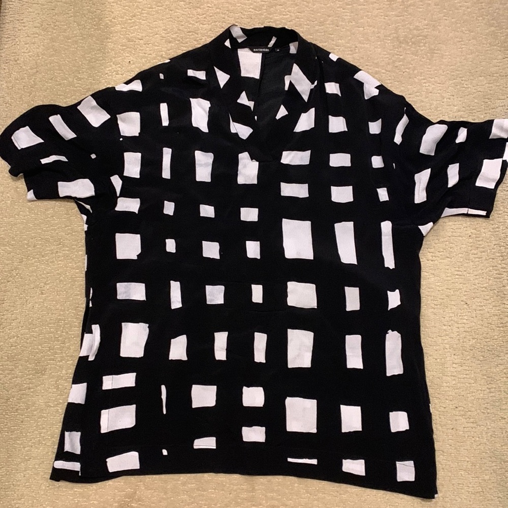 Marimekko v neck